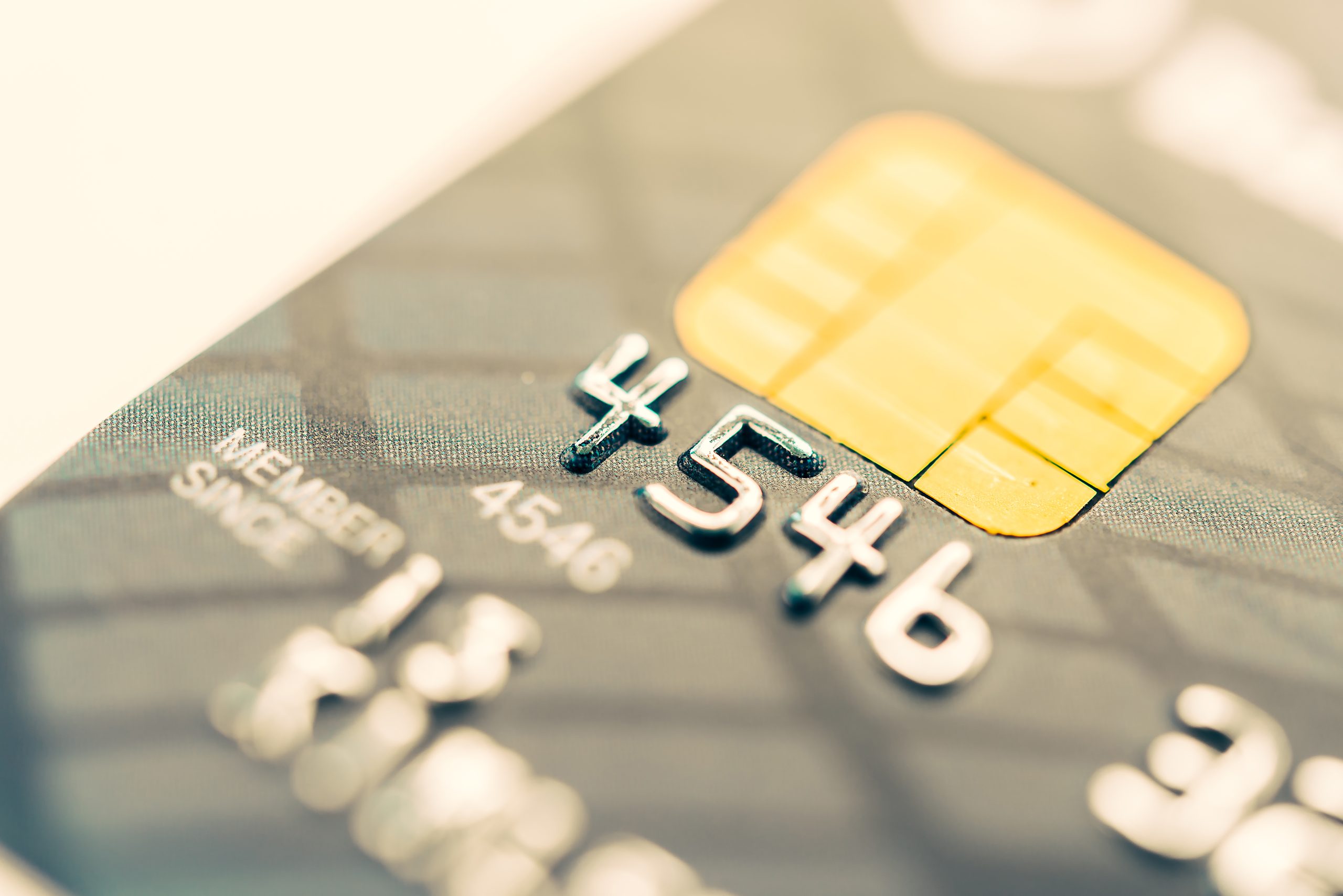 Las trampas de las tarjetas revolving y por qué tanta gente termina endeudada